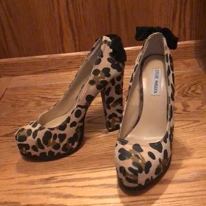 Steve Madden Leopard Print Heels 7.5